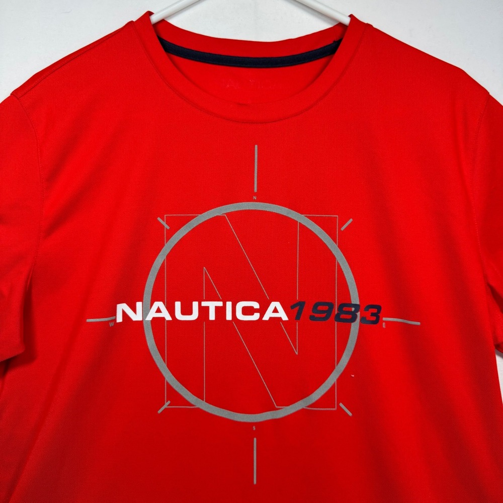 Nautica 1983 Graphic Tee Men's Medium Red Short‎ Sleeve Casual Top